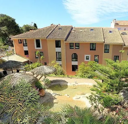 Les Medes Hotel